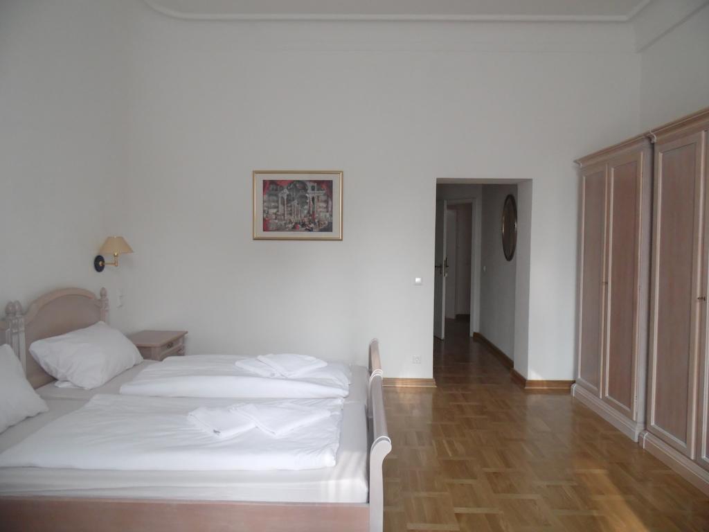 Augustenhof Bad Elster Pokoj fotografie